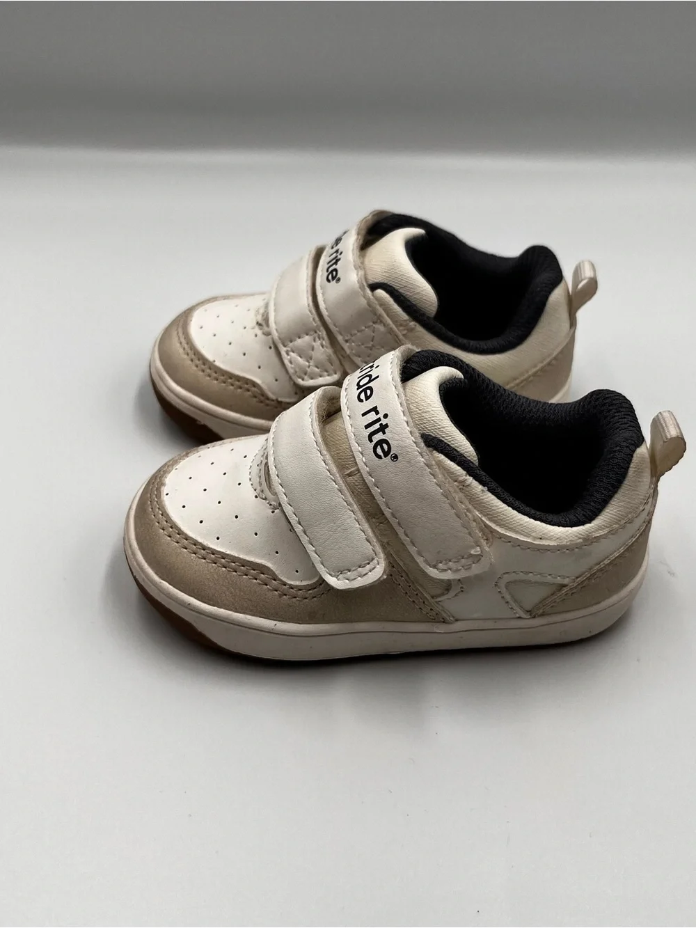 Stride Rite size white